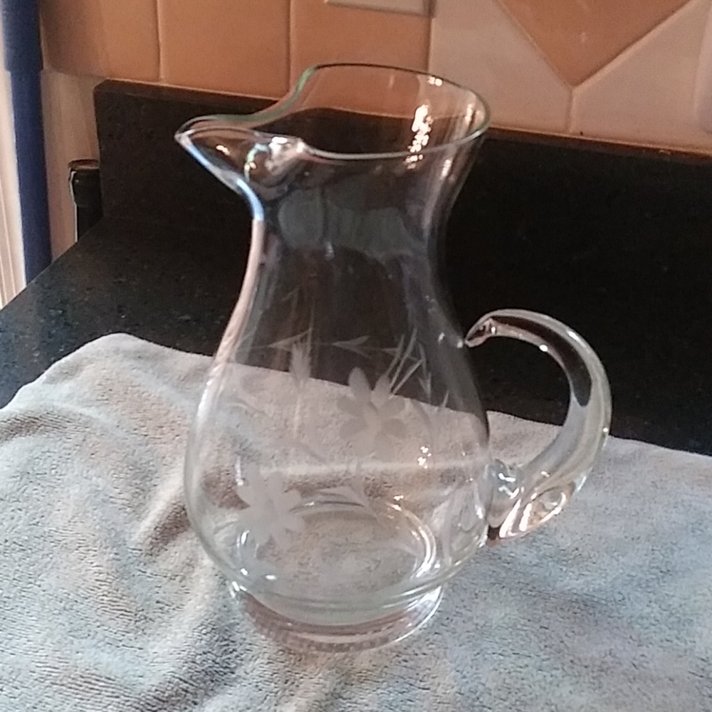 Pre-Owned Vintage Glass Pitcher